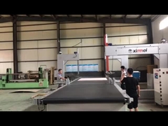 Máy cắt thẳng đứng bọt biển tự động