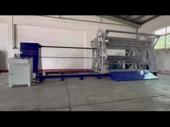 Auto Perforating máy chèn trục được sử dụng với máy peeling dây chuyền bọt