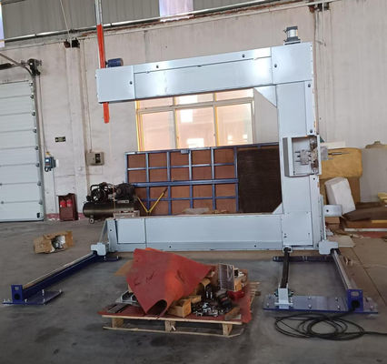 Bọt biển thẳng đứng Máy cắt bọt Cnc lớn Điều khiển PLC Bàn làm việc quay