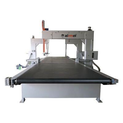 Máy cắt mút xốp tự động hoàn toàn dạng đứng chịu tải nặng với cài đặt độ dày kỹ thuật số và kích thước bàn 7000x2300 mm